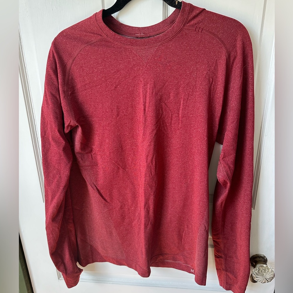 Lululemon License to Train long sleeve men’s shirt